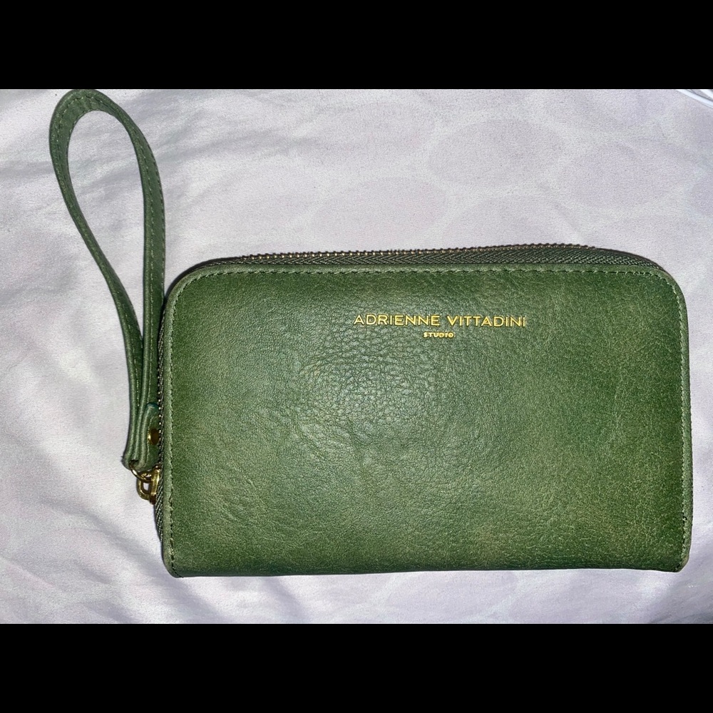 Adrienne Vittadino wristlets